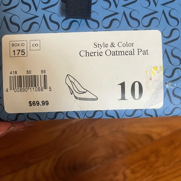 Women Simply Vera Vera Wang Cherie oatmeal pat Shoes Pointed Toe Heels - Picture 5 of 8